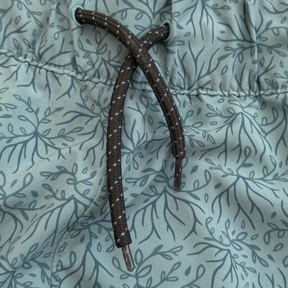 Free Fly Women's Swell Short - Mangrove Coastal Sage | Large - Picture 5 of 8